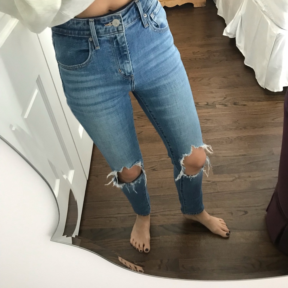 Levi’s Distressed Jeans